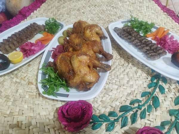 شعبه اصلی رستوران اکبر جوجه در گیلان کجاست؟