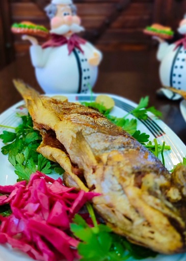 آشنایی با انواع ماهی و ویژگی‌های آن‌ها | فواید ماهی در رژیم غذایی و سلامت قلب